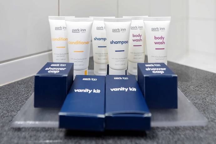 Imagen de la habitación del Hotel Radisson Hotel Manchester City Centre, A Verified Net Zero Hotel. Foto 5