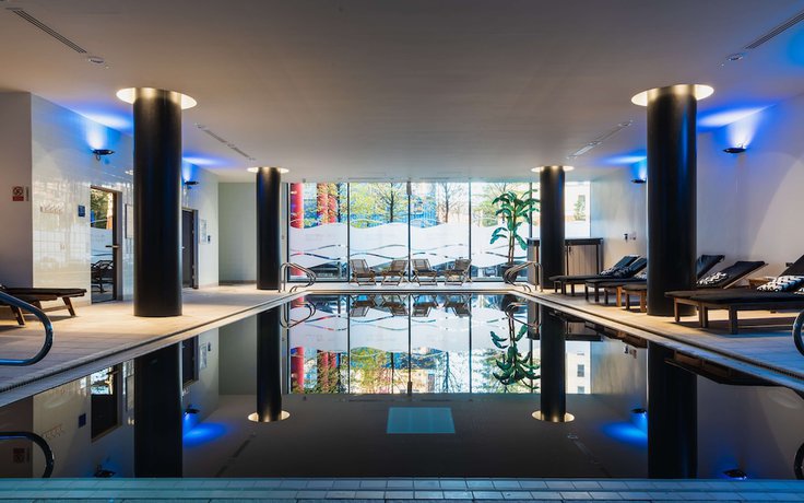 Imagen de la piscina del Hotel Radisson Hotel Manchester City Centre, A Verified Net Zero Hotel. Foto 16