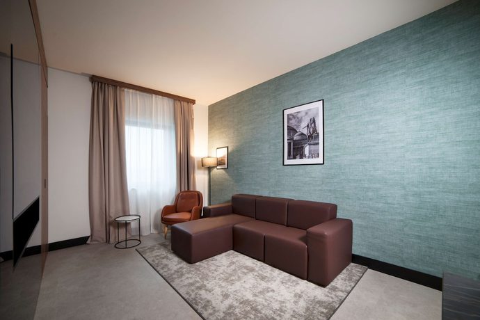 Imagen de la habitación del Hotel Radisson Hotel Nola Naples. Foto 12