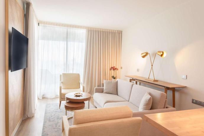 Imagen de la habitación del Hotel Radisson Hotel Saint Denis. Foto 17