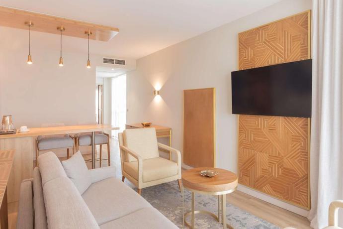 Imagen de la habitación del Hotel Radisson Hotel Saint Denis. Foto 20