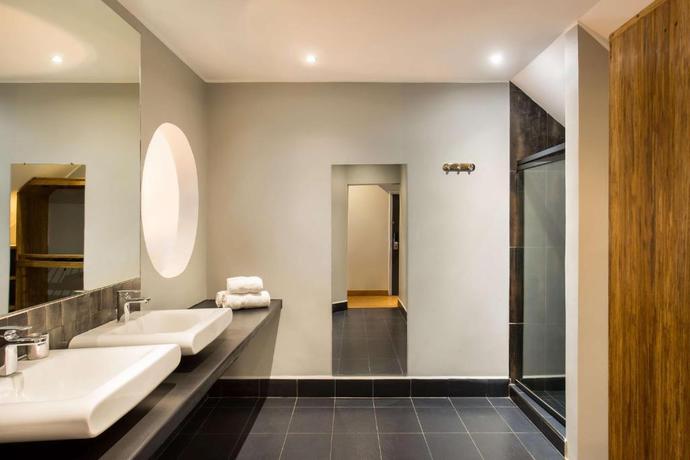 Imagen de la habitación del Hotel Radisson Hotel Tamboho Waterfront Antananarivo. Foto 4