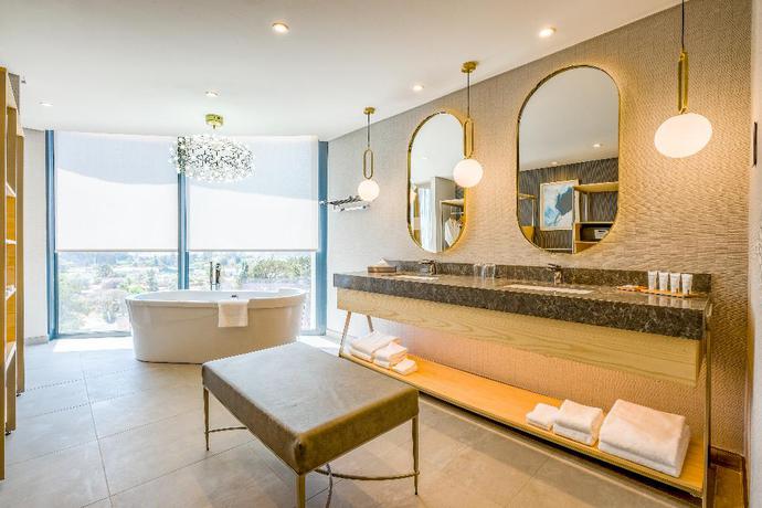 Imagen de la habitación del Hotel Radisson Hotel & Convention Centre, Johannesburg, O.R. Tambo Airport. Foto 5