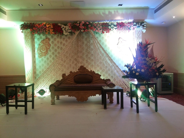 Imagen de los interiores del Hotel Radisson Hyderabad Hitec City. Foto 9