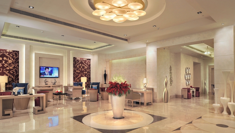 Imagen de los interiores del Hotel Radisson Hyderabad Hitec City. Foto 10