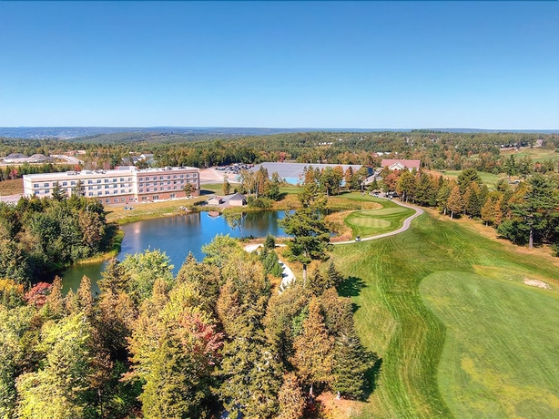 Imagen general del Hotel Radisson Kingswood Hotel & Suites, Fredericton. Foto 1