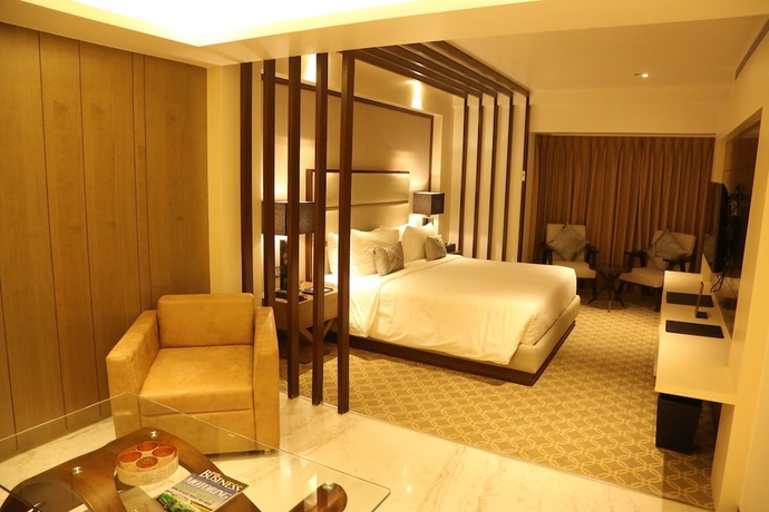 Imagen de la habitación del Hotel Radisson Lucknow City Center. Foto 6