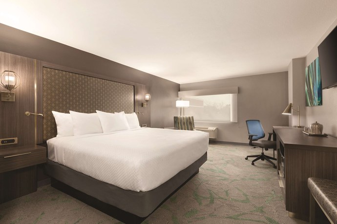 Imagen de la habitación del Hotel Radisson McAllen Airport. Foto 7