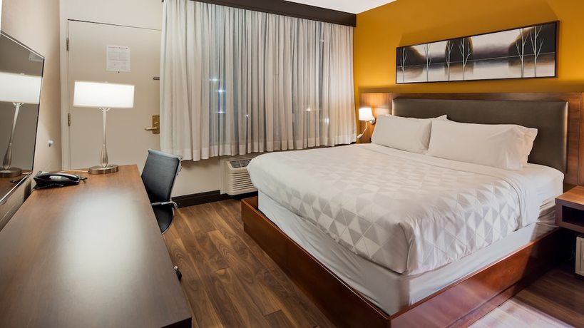 Imagen de la habitación del Hotel Radisson Montreal Airport. Foto 1