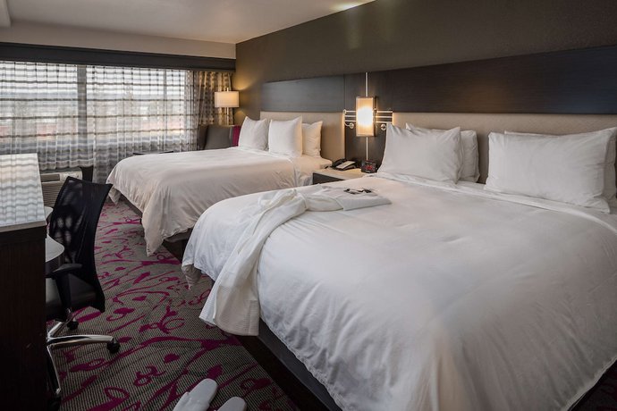 Imagen de la habitación del Hotel Radisson Oakland Airport. Foto 10