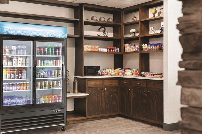 Imagen de los interiores del Hotel Radisson Oklahoma City Airport. Foto 18