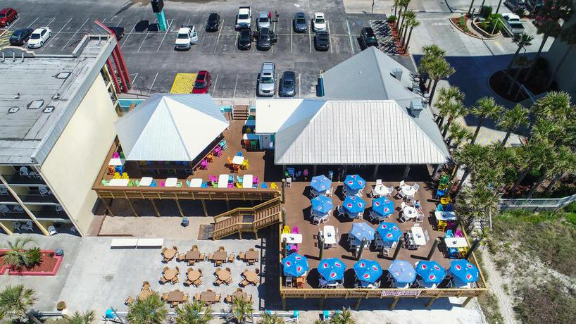 Imagen de los exteriores del Hotel Radisson Panama City Beach - Oceanfront. Foto 8