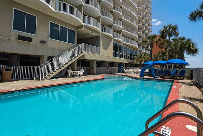 Imagen de la piscina del Hotel Radisson Panama City Beach - Oceanfront. Foto 11