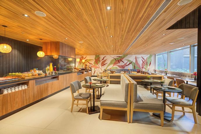 Imagen del bar/restaurante del Hotel Radisson Pinheiros. Foto 3