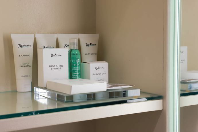 Imagen de la habitación del Hotel Radisson Plaza At Kalamazoo Center. Foto 7