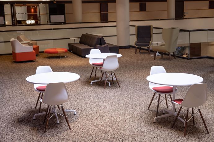 Imagen de los interiores del Hotel Radisson Plaza At Kalamazoo Center. Foto 18