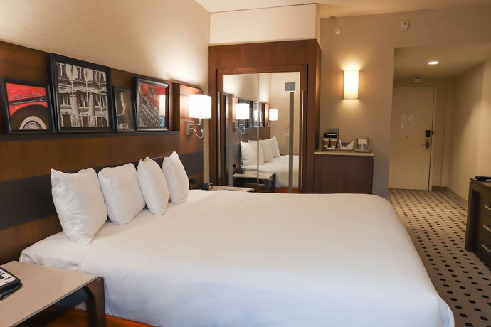 Imagen de la habitación del Hotel Radisson Plaza At Kalamazoo Center. Foto 12