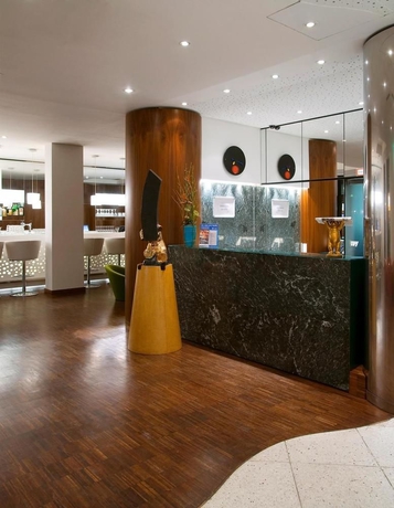 Imagen de los interiores del Hotel Radisson RED Berlin Kudamm. Foto 13