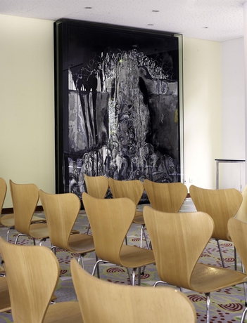 Imagen de los interiores del Hotel Radisson RED Berlin Kudamm. Foto 15