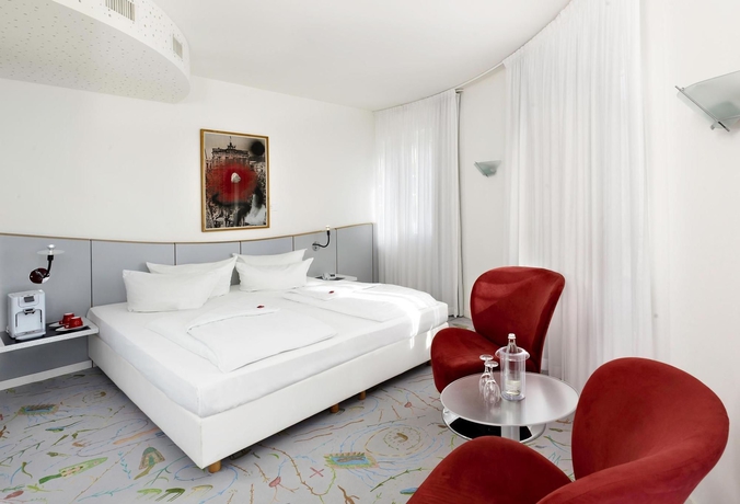 Imagen de los exteriores del Hotel Radisson RED Berlin Kudamm. Foto 11