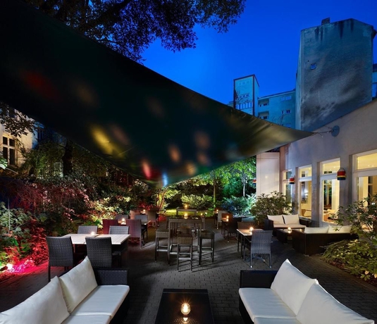 Imagen de los exteriores del Hotel Radisson RED Berlin Kudamm. Foto 12