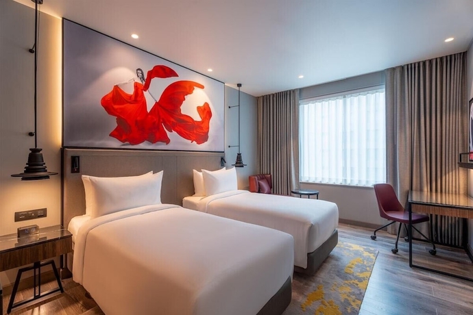 Imagen de la habitación del Hotel Radisson RED Indore. Foto 2
