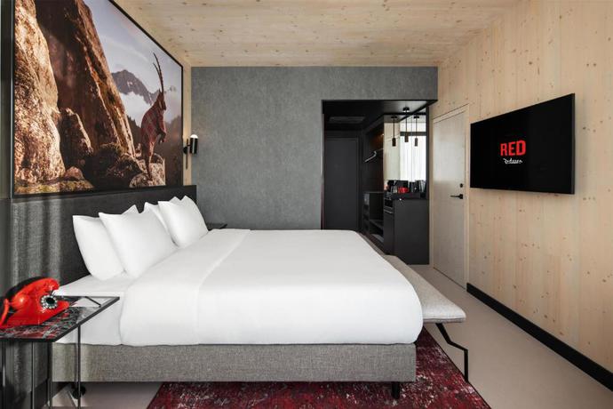Imagen de la habitación del Hotel Radisson RED Innsbruck. Foto 3