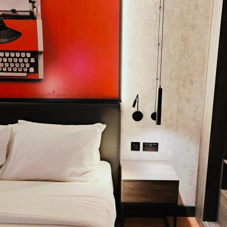 Imagen de la habitación del Hotel Radisson RED London Gatwick Airport. Foto 14