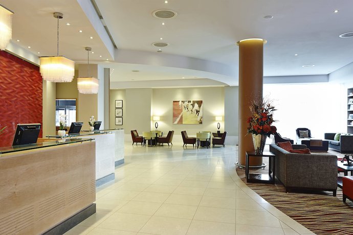 Imagen de los interiores del Hotel Radisson RED London Twickenham. Foto 15