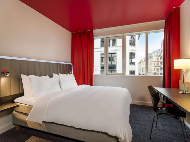 Imagen de la habitación del Hotel Radisson RED Oslo City Centre, A Verified Net Zero. Foto 2