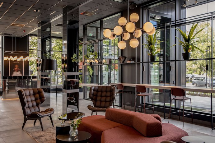 Imagen de los interiores del Hotel Radisson RED Oslo Okern. Foto 20