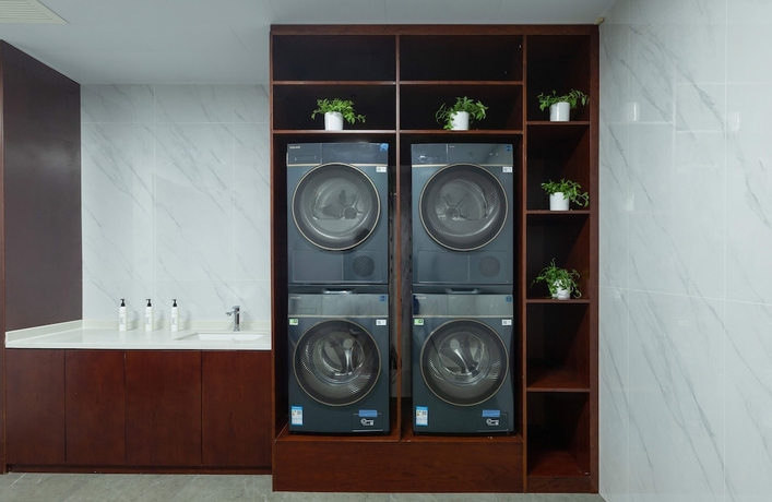 Imagen de los interiores del Hotel Radisson Red Beijing Universal Resort. Foto 18