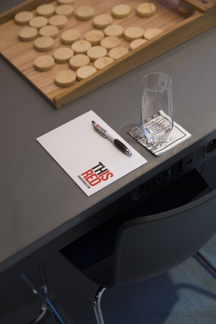 Imagen de los interiores del Hotel Radisson Red Brussels. Foto 16