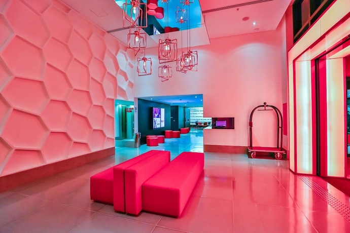 Imagen de los interiores del Hotel Radisson Red Campinas. Foto 12