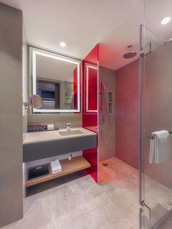 Imagen de la habitación del Hotel Radisson Red Chandigarh Mohali. Foto 2