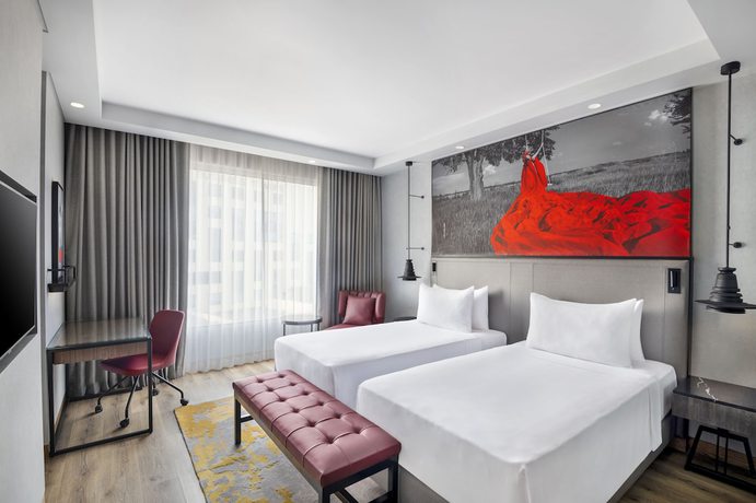 Imagen de la habitación del Hotel Radisson Red Chandigarh Mohali. Foto 4