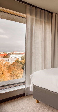 Imagen de la habitación del Hotel Radisson Red Helsinki. Foto 5