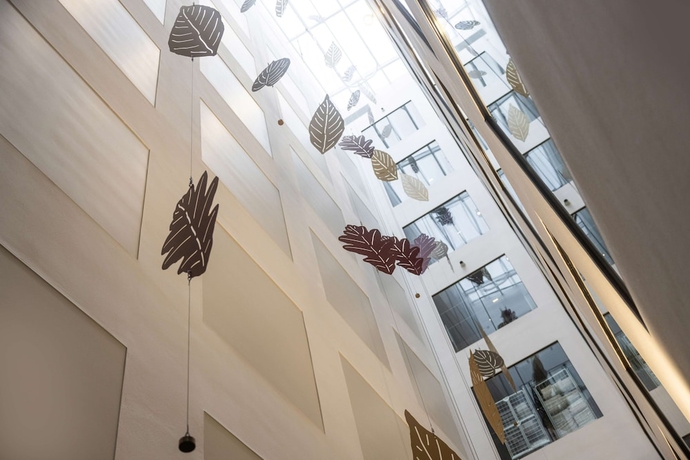 Imagen de los interiores del Hotel Radisson Red Helsinki. Foto 13