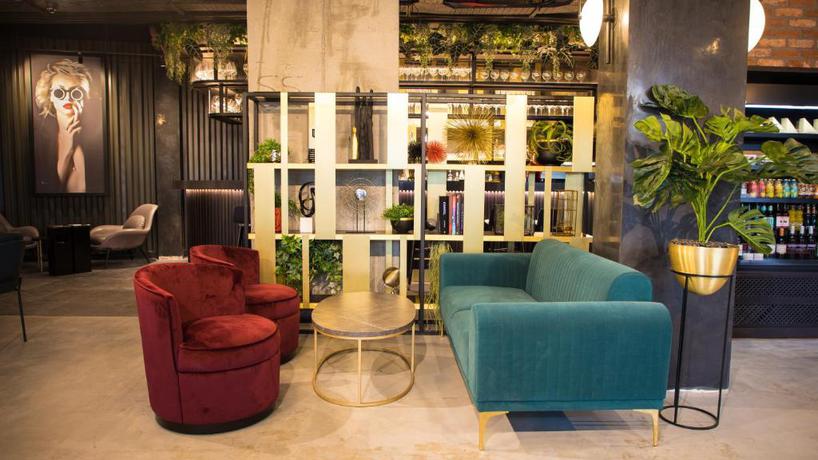 Imagen de los interiores del Hotel Radisson Red London Greenwich The O2. Foto 18