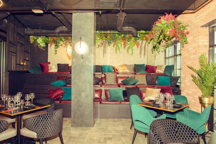 Imagen del bar/restaurante del Hotel Radisson Red London Greenwich The O2. Foto 7