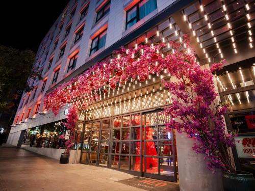 Imagen general del Hotel Radisson Red Madrid. Foto 13