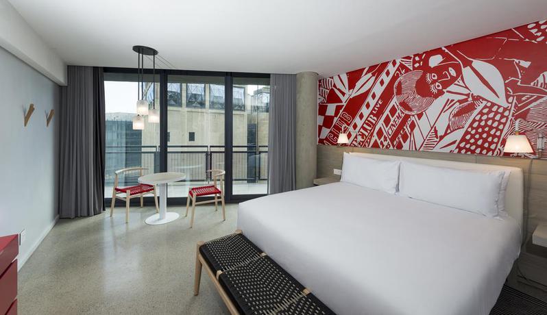 Imagen de la habitación del Hotel Radisson Red VandA Waterfront. Foto 6