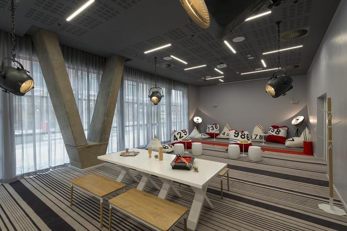 Imagen general del Hotel Radisson Red VandA Waterfront. Foto 2