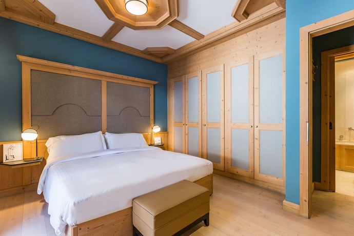 Imagen de la habitación del Hotel Radisson Residences Savoia Palace Cortina D'ampezzo. Foto 5
