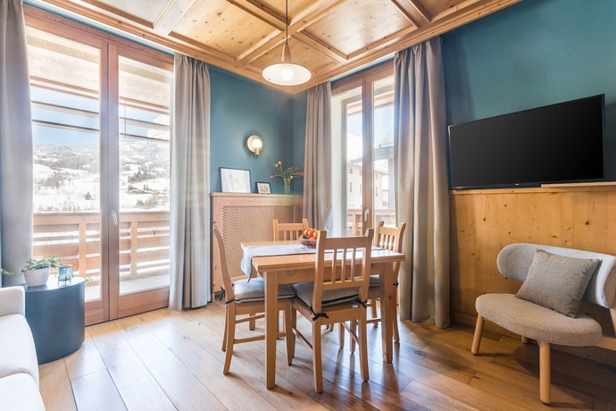 Imagen de la habitación del Hotel Radisson Residences Savoia Palace Cortina D'ampezzo. Foto 19