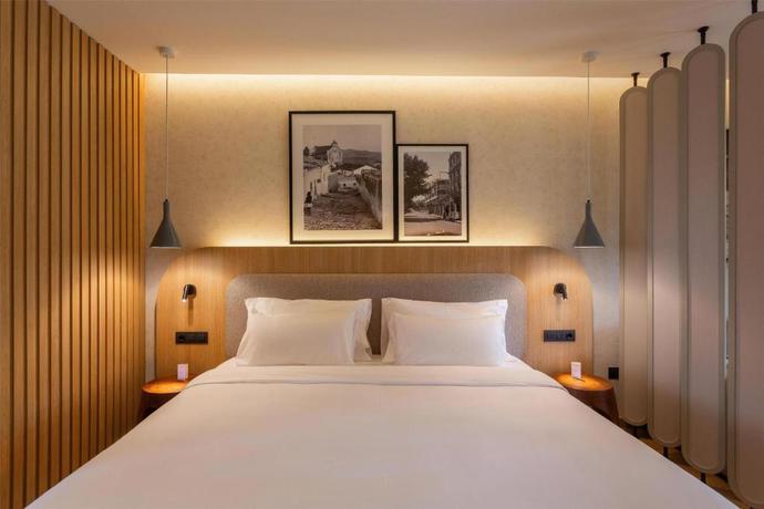 Imagen de la habitación del Hotel Radisson Resort and Residences Tenerife - Adults Only. Foto 5