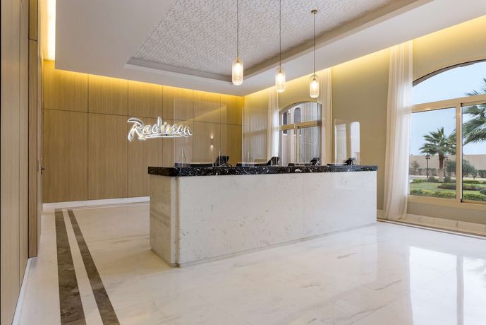 Imagen de los interiores del Hotel Radisson Riyadh Airport. Foto 22