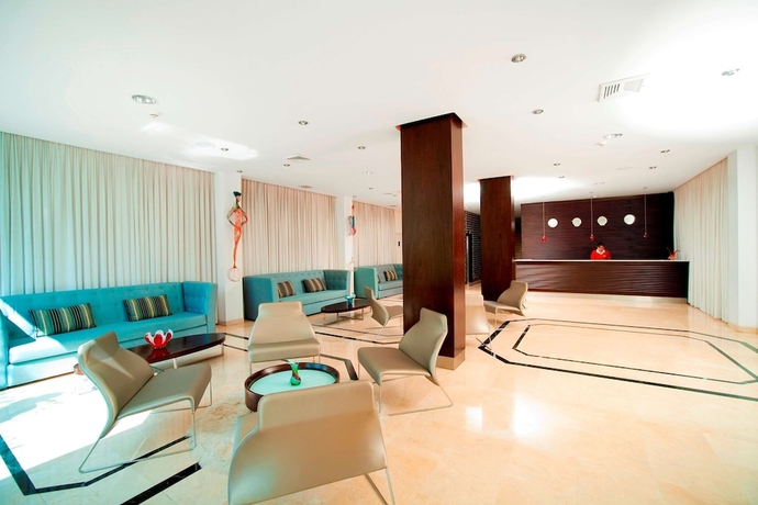 Imagen de los interiores del Hotel Radisson San Isidro. Foto 17