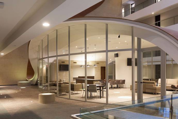 Imagen de los interiores del Hotel Radisson Santa Cruz. Foto 15