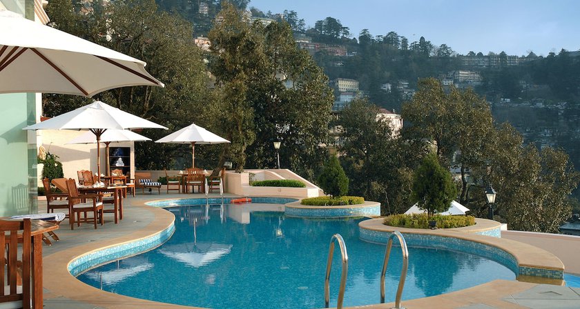 Imagen de la piscina del Hotel Radisson Shimla. Foto 19